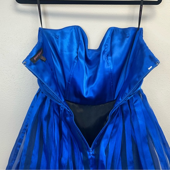 Betsey Johnson Size 6 Vibrant Blue Satin Dress Fit & Flare 80s 90s Hoco Prom - Picture 13 of 13